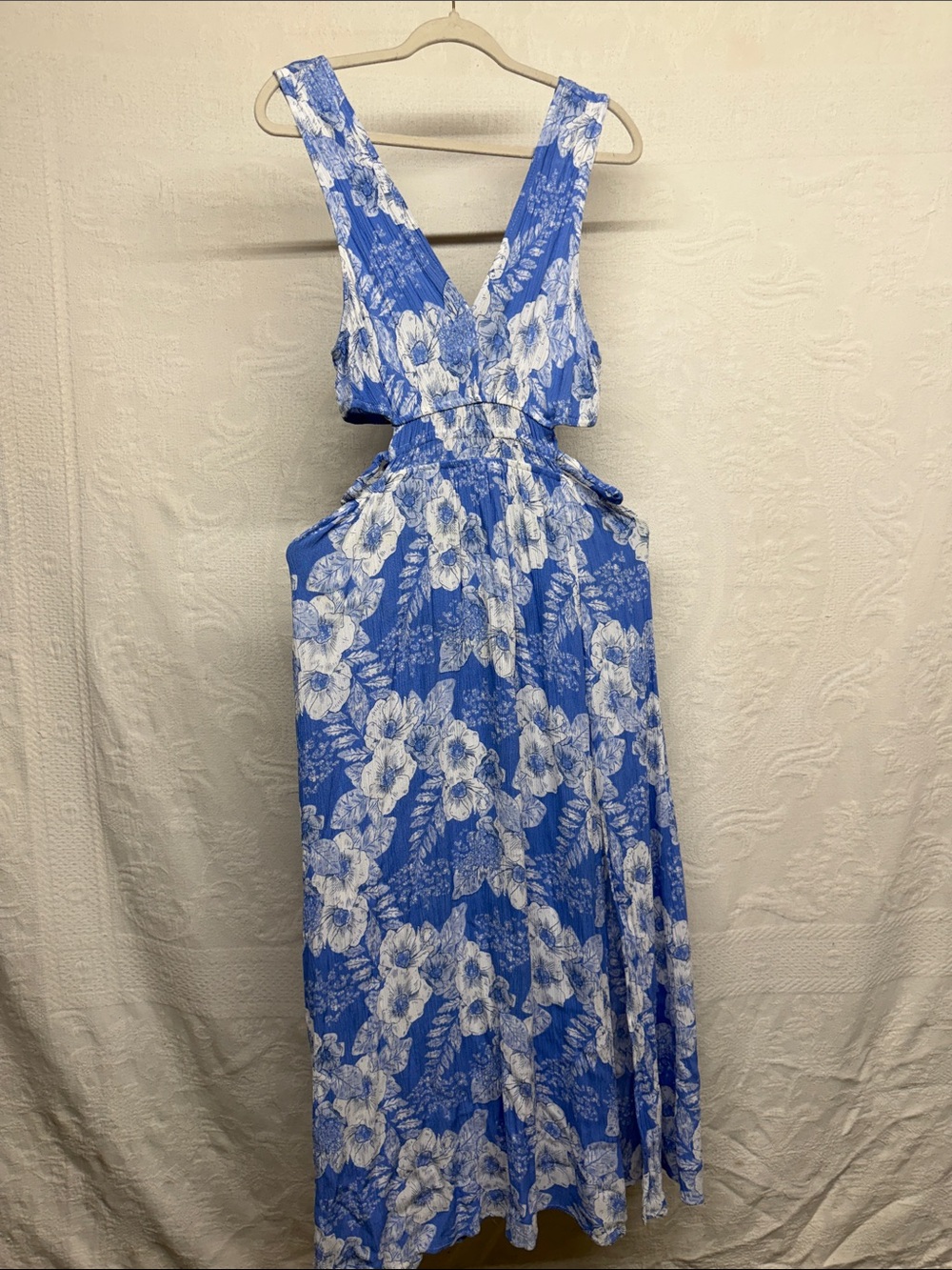 Justify Blue and White Floral Maxi Dress with Cutout Waist